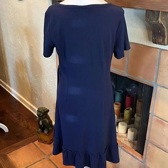 A Pea in the Pod Navy Blue RUFFLE HEM SIDE TIE MATERNITY DRESS, L! - Picture 6 of 10